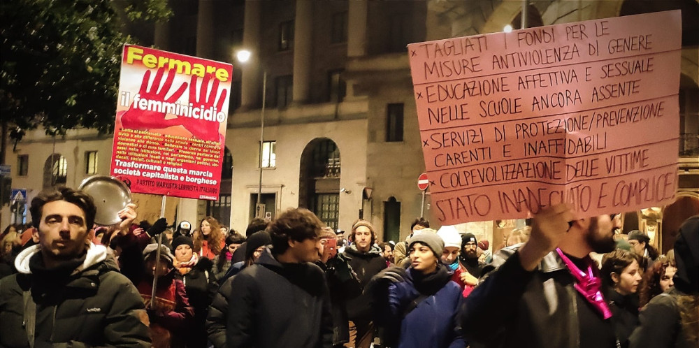 “NUDM” torna in piazza a Milano contro il femminicidio
