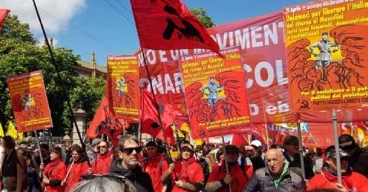Quella delle opposizioni parlamentari non è la piazza che ci vuole per abbattere il governo neofascista Meloni