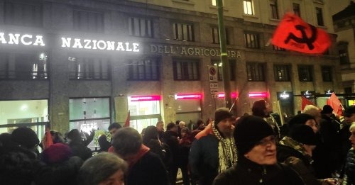 Combattivo corteo antifascista a Milano