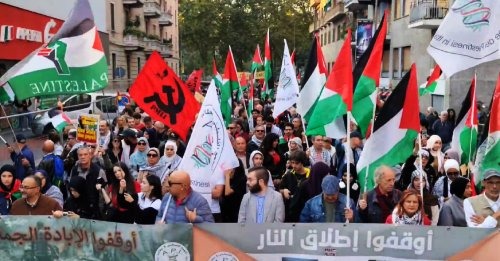 Riuscito corteo a Milano contro il piano neocoloniale di Trump e i crimini di Netanyahu